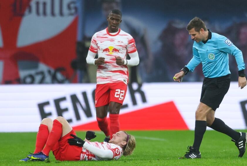  波鸿客场爆冷击败德甲劲旅震惊四座  